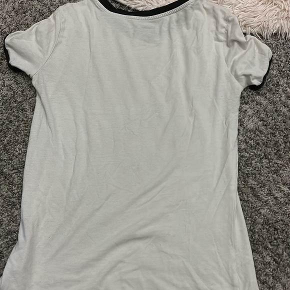 Medium cotton tee, white and pink little bit of pit stains (not as bad as bad) - Picture 3 of 3